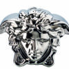 Salvadanaio Versace Break the Bank Silver: elegante, placcato in argento, con il logo Versace. Un lusso raffinato per risparmiare con stile.